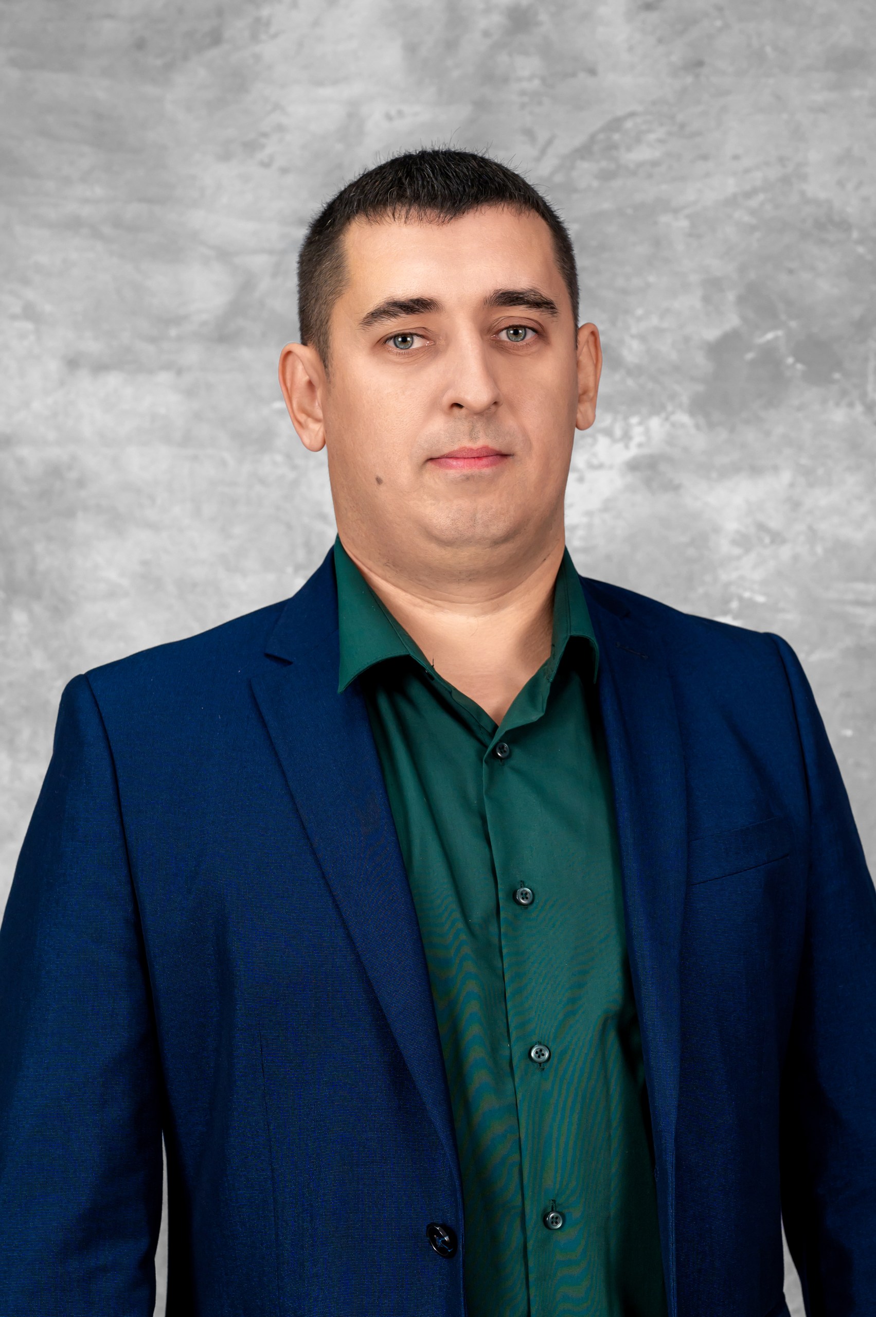 Юхновец Сергей Викторович.